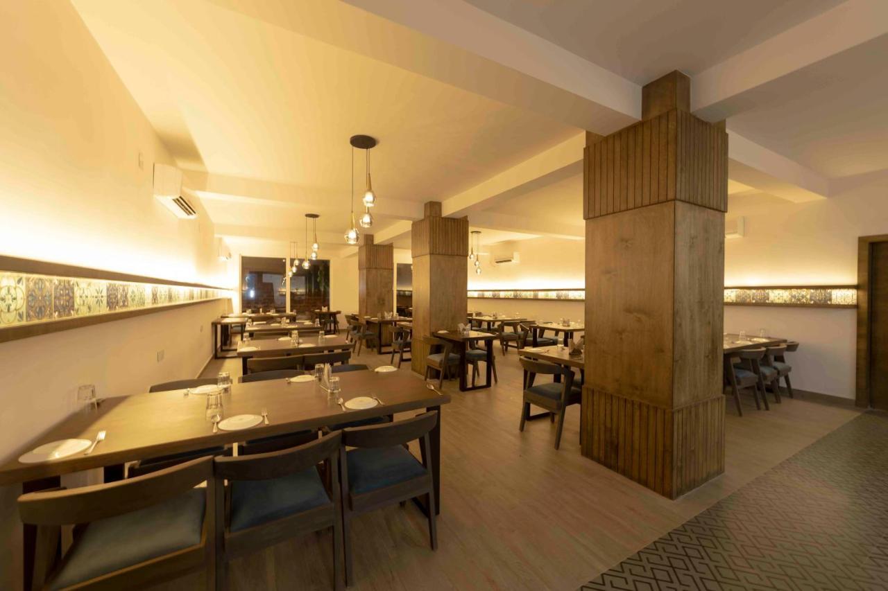 Samudra Resorts And Spa 푸리 외부 사진