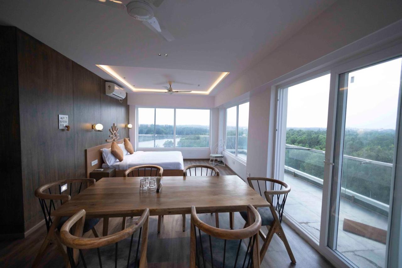 Samudra Resorts And Spa 푸리 외부 사진